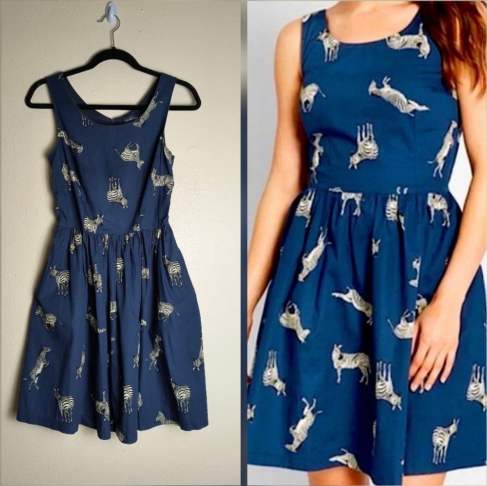 Modcloth Size S Blue Novelty Zebra Pattern Traveling Farfalle  Fit & Flare Dress